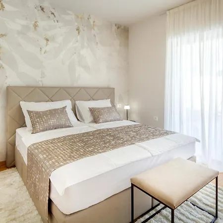 아파트 Lux Oliva With Whirlpool And Free Parking
