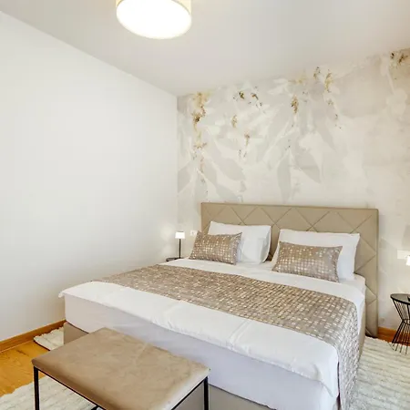 Lux Oliva With Whirlpool And Free Parking * プーラ
