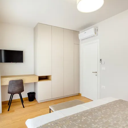 Lux Oliva With Whirlpool And Free Parking *