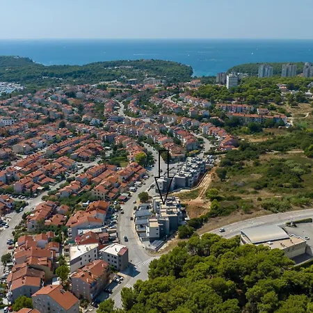 Lux Oliva With Whirlpool And Free Parking Pula