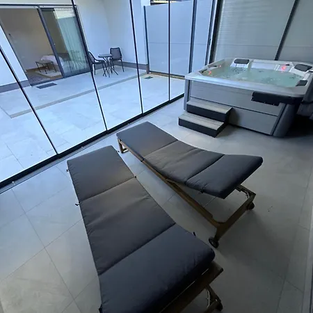 Lux Oliva With Whirlpool And Free Parking Apartment