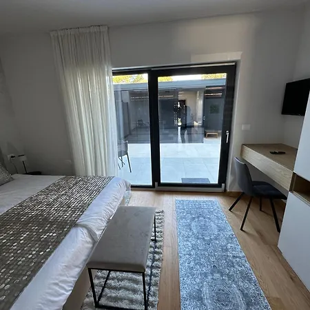 アパート Lux Oliva With Whirlpool And Free Parking プーラ